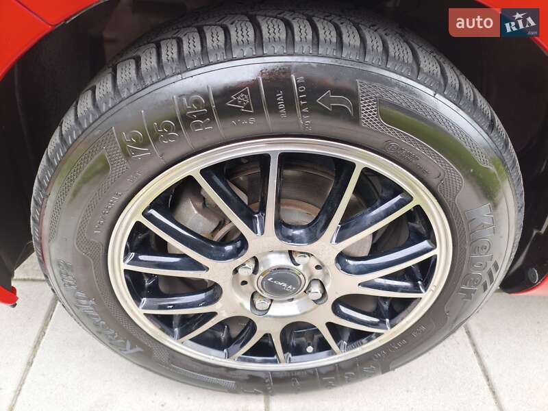 Хэтчбек Toyota Aqua 2016 в Киеве