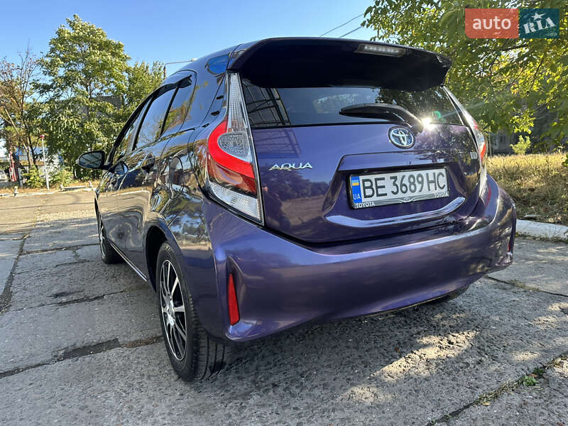Хетчбек Toyota Aqua 2017 в Одесі