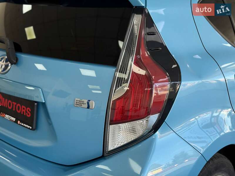Хэтчбек Toyota Aqua 2015 в Киеве фото 11 Хэтчбек Toyota Aqua 2015 в Киеве