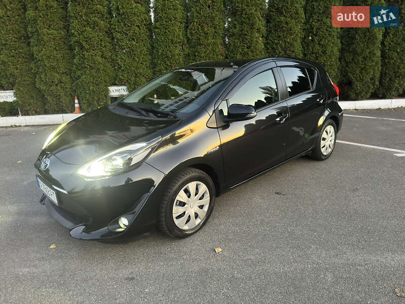 Хэтчбек Toyota Aqua 2018 в Киеве