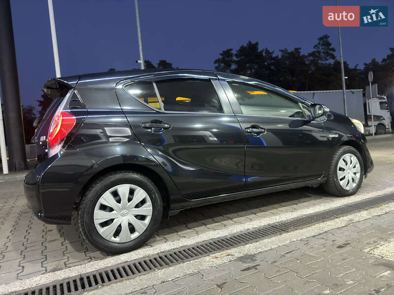 Хэтчбек Toyota Aqua 2018 в Киеве