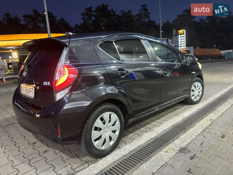 Хэтчбек Toyota Aqua 2018 в Киеве