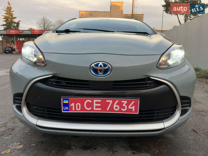 Хэтчбек Toyota Aqua 2022 в Киеве