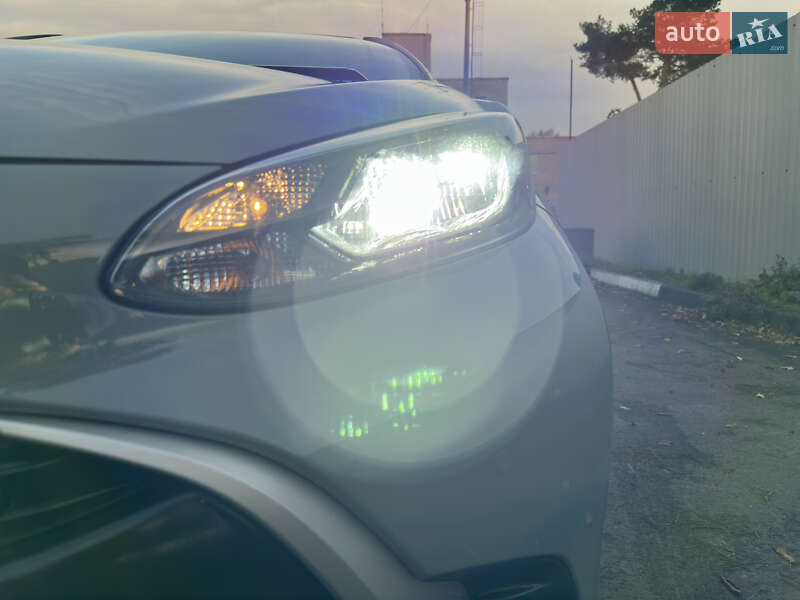 Хэтчбек Toyota Aqua 2022 в Киеве