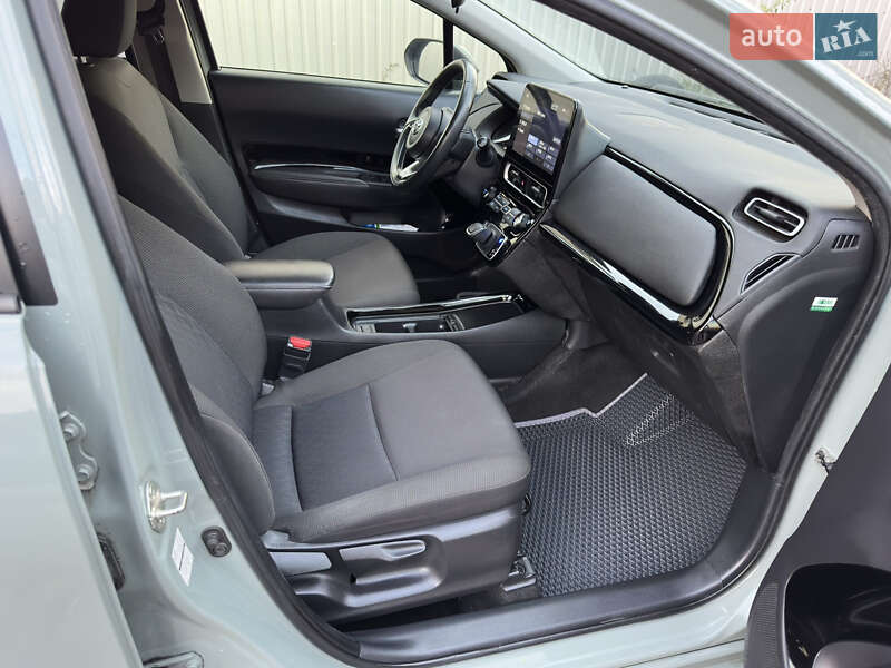 Хэтчбек Toyota Aqua 2022 в Киеве