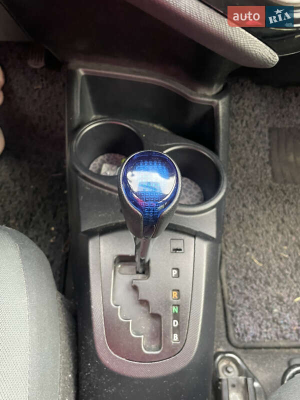 Хэтчбек Toyota Aqua 2015 в Киеве