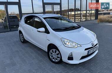 Хетчбек Toyota Aqua 2012 в Тернополі