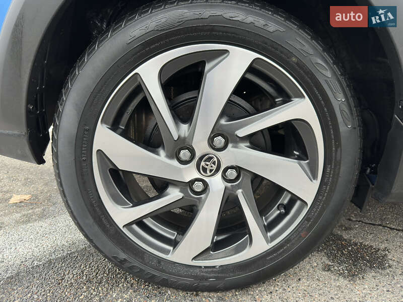 Хетчбек Toyota Aqua 2019 в Києві