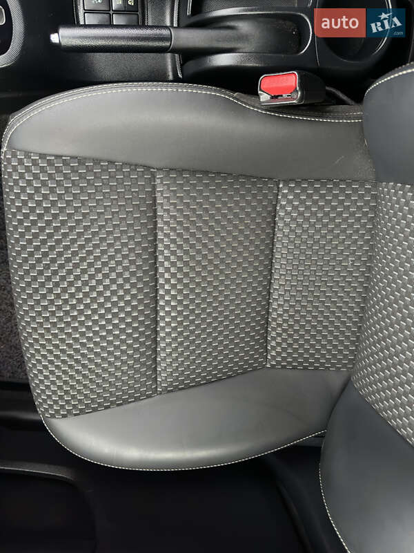 Хетчбек Toyota Aqua 2019 в Києві