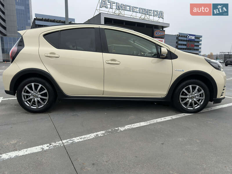 Хэтчбек Toyota Aqua 2019 в Киеве фото 14 Хэтчбек Toyota Aqua 2019 в Киеве