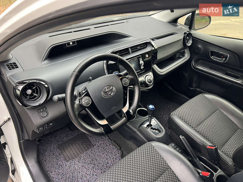 Хэтчбек Toyota Aqua 2018 в Василькове