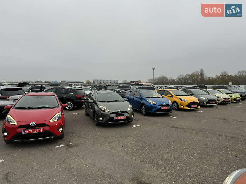 Хетчбек Toyota Aqua 2019 в Києві