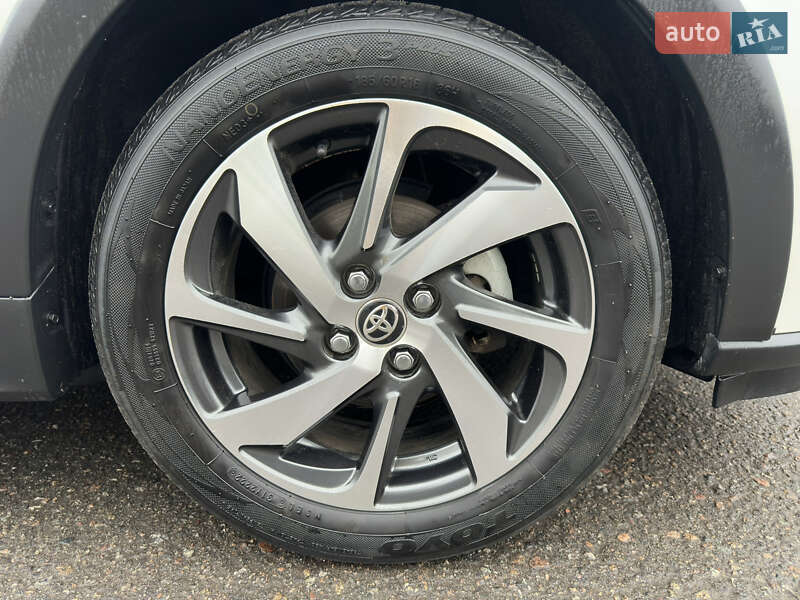 Хэтчбек Toyota Aqua 2020 в Киеве фото 20 Хэтчбек Toyota Aqua 2020 в Киеве