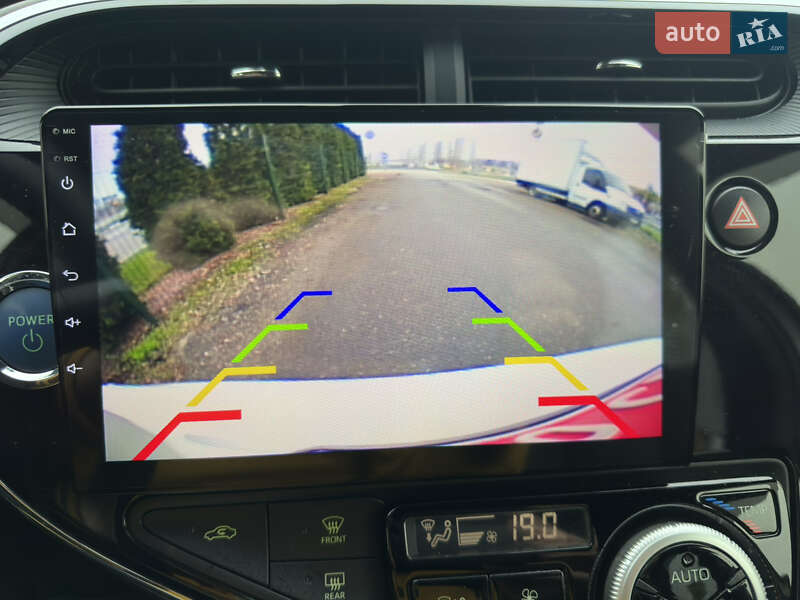 Хэтчбек Toyota Aqua 2020 в Киеве фото 33 Хэтчбек Toyota Aqua 2020 в Киеве