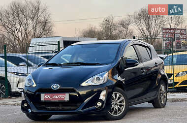 Хетчбек Toyota Aqua 2015 в Києві