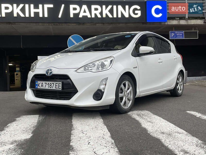 Toyota Aqua 2015 Toyota Aqua 2015