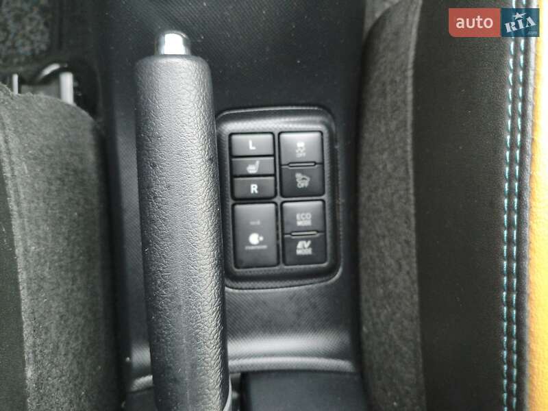 Хетчбек Toyota Aqua 2020 в Києві