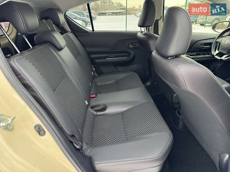 Хэтчбек Toyota Aqua 2018 в Киеве