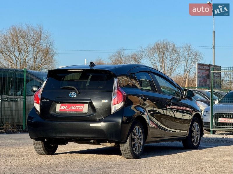 Хэтчбек Toyota Aqua 2015 в Киеве