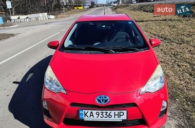 Хетчбек Toyota Aqua 2012 в Києві