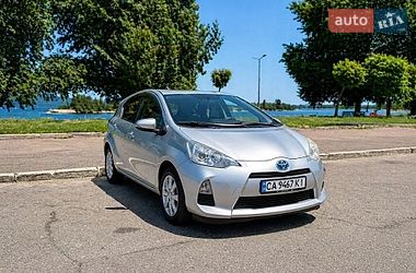 Хэтчбек Toyota Aqua 2013 в Черкассах