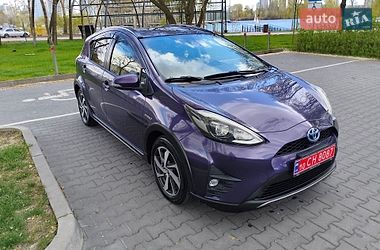 Хетчбек Toyota Aqua 2017 в Києві