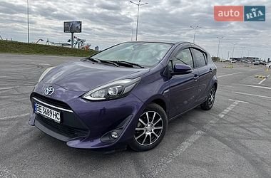 Хэтчбек Toyota Aqua 2017 в Львове