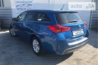 Универсал Toyota Auris 2015 в Трускавце