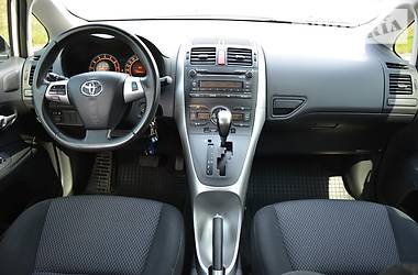 Хэтчбек Toyota Auris 2011 в Днепре