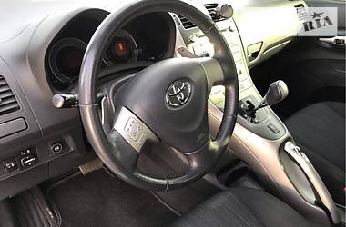 Хетчбек Toyota Auris 2007 в 