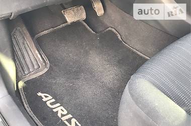 Хетчбек Toyota Auris 2007 в 
