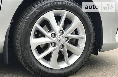 Хэтчбек Toyota Auris 2013 в Киеве