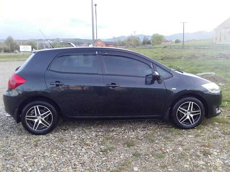 Хетчбек Toyota Auris 2007 в Сторожинці