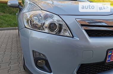 Хэтчбек Toyota Auris 2011 в Луцке