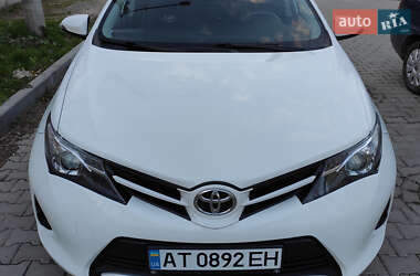 Универсал Toyota Auris 2014 в Ивано-Франковске