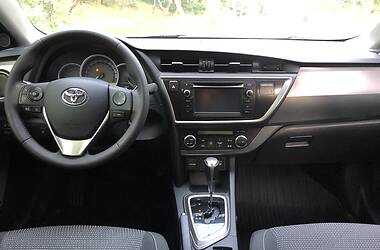 Хэтчбек Toyota Auris 2013 в Киеве