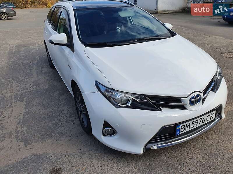 Універсал Toyota Auris 2014 в Харкові