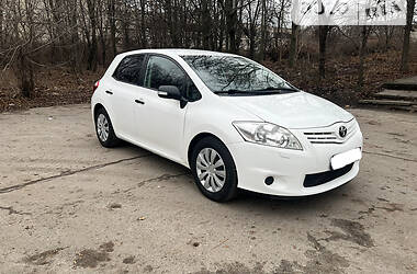 Хэтчбек Toyota Auris 2011 в Одессе