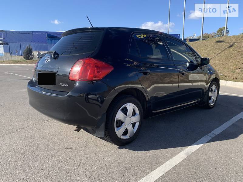 Хэтчбек Toyota Auris 2008 в Виннице