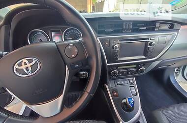 Хэтчбек Toyota Auris 2013 в Буске