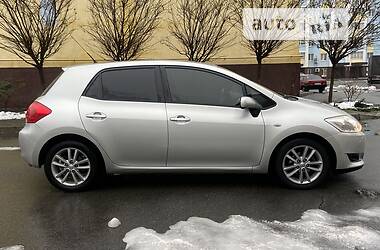 Хетчбек Toyota Auris 2009 в Києві