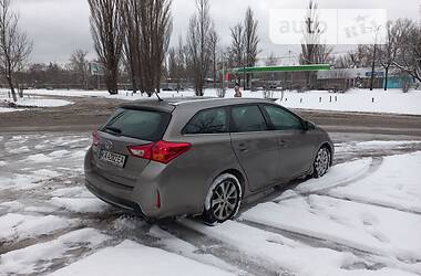 Універсал Toyota Auris 2013 в Києві