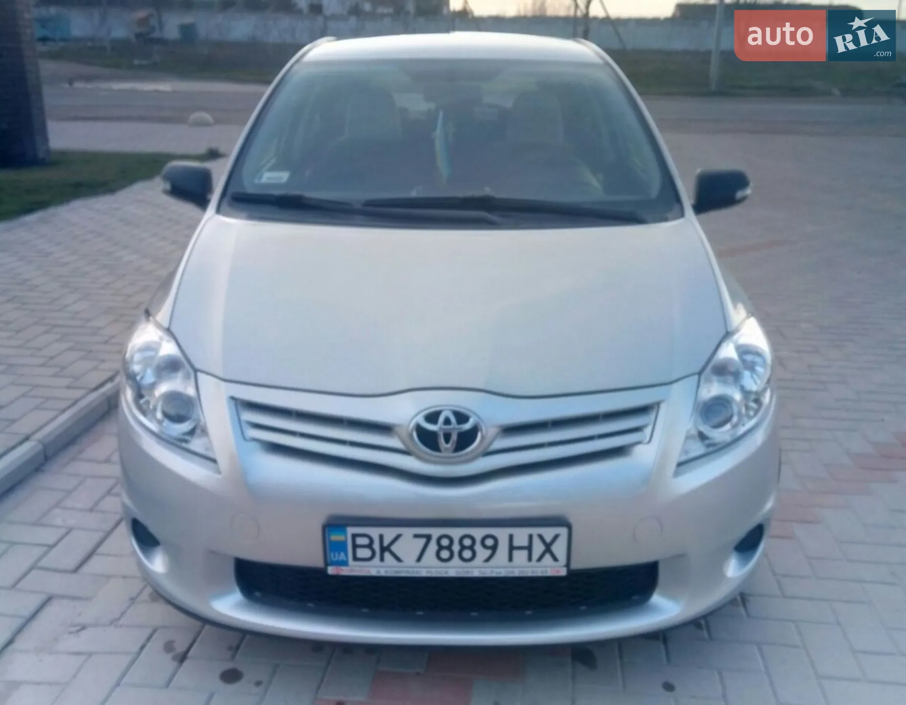 2011 Toyota Auris - мініатюра 6