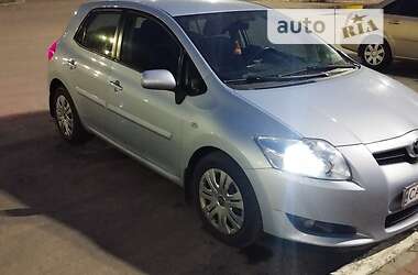 Хэтчбек Toyota Auris 2008 в Черкассах