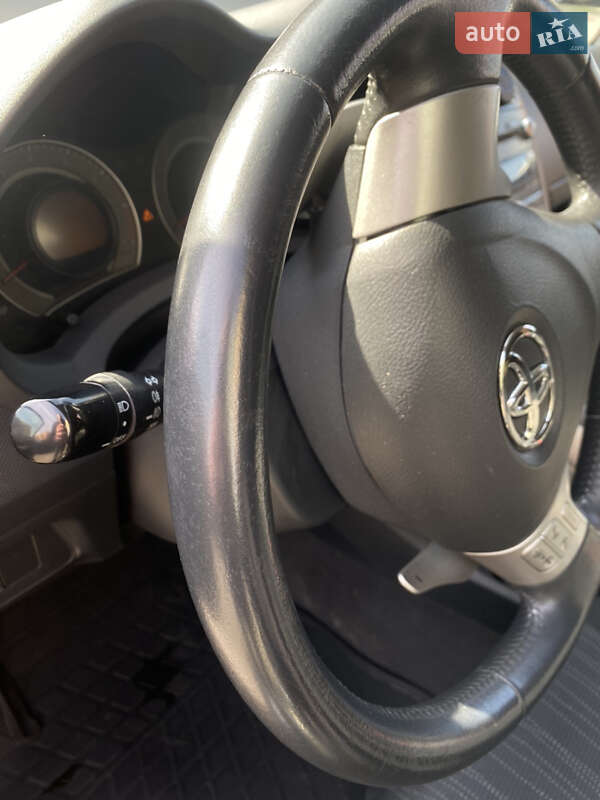 Хетчбек Toyota Auris 2007 в Києві