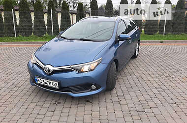 Универсал Toyota Auris 2015 в Николаеве