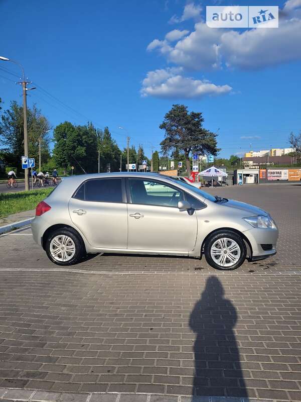 Хэтчбек Toyota Auris 2008 в Ровно фото 7 Хэтчбек Toyota Auris 2008 в Ровно