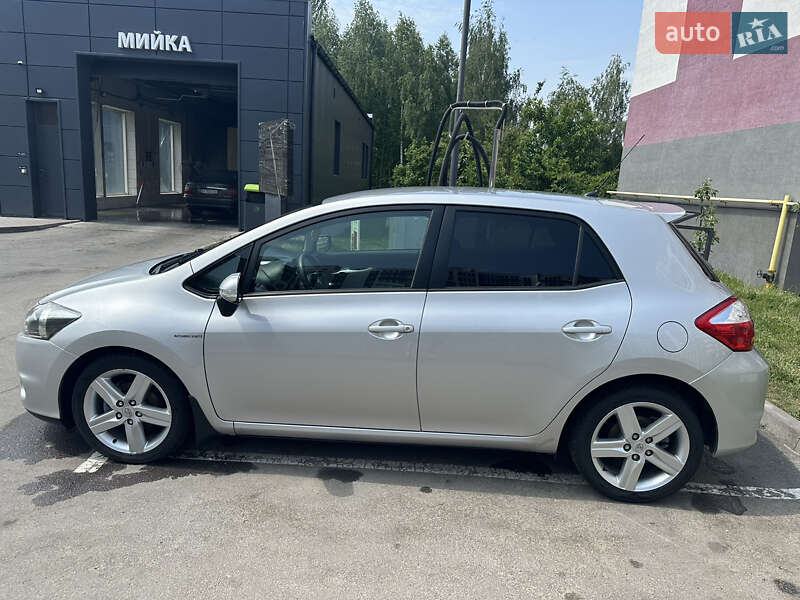 Хэтчбек Toyota Auris 2011 в Хмельницком