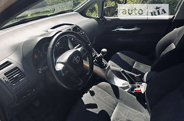 Хетчбек Toyota Auris 2010 в Києві