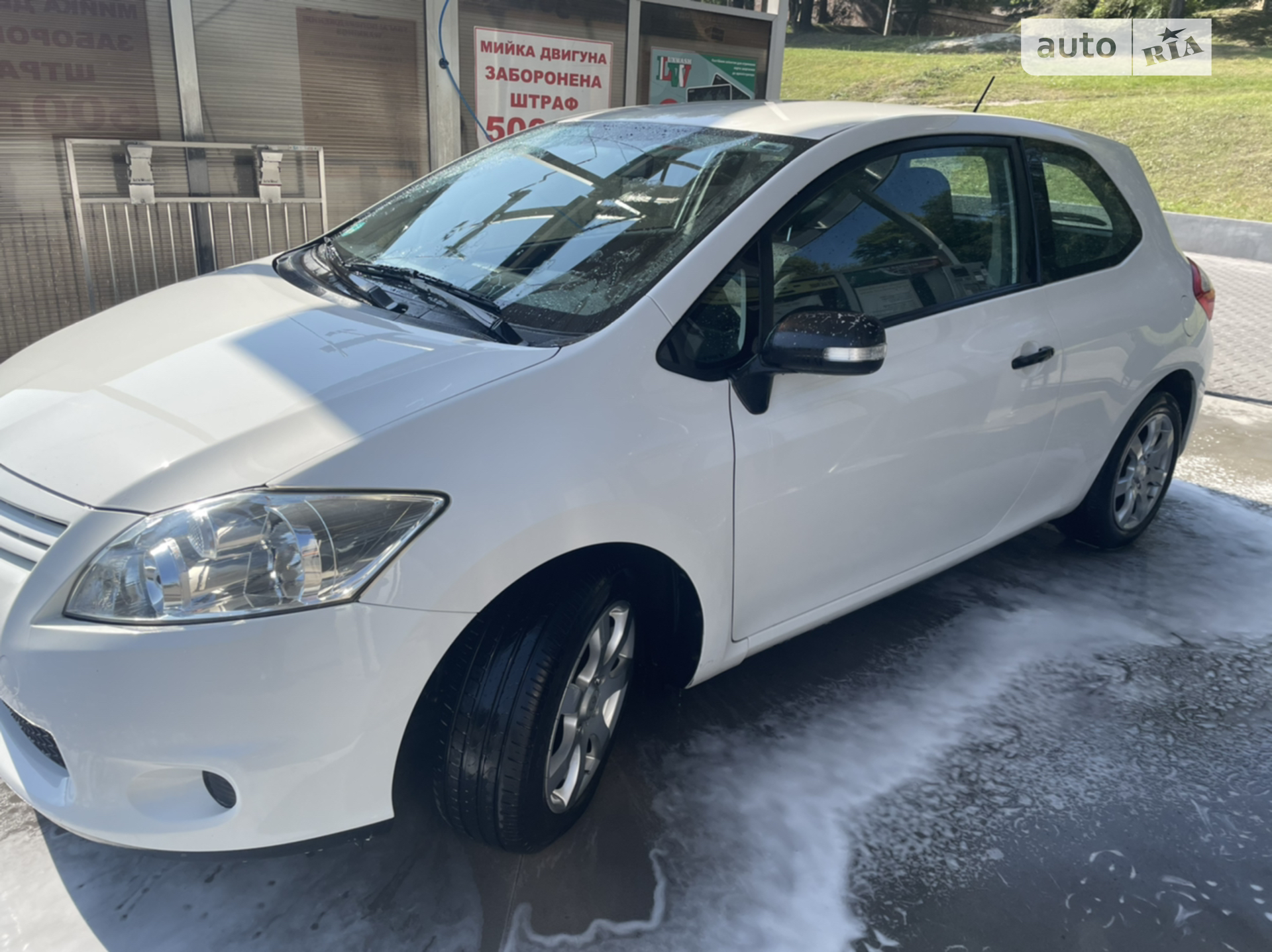 2010 Toyota Auris - мініатюра 6
